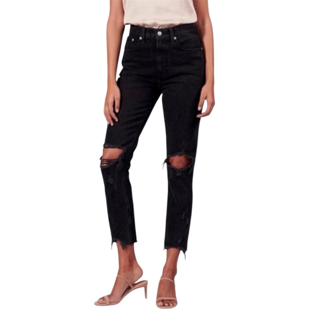 Abercrombie & Fitch Curve Love High Rise Mom Jeans Black Distressed 25 / 0 Fray - Picture 3 of 10